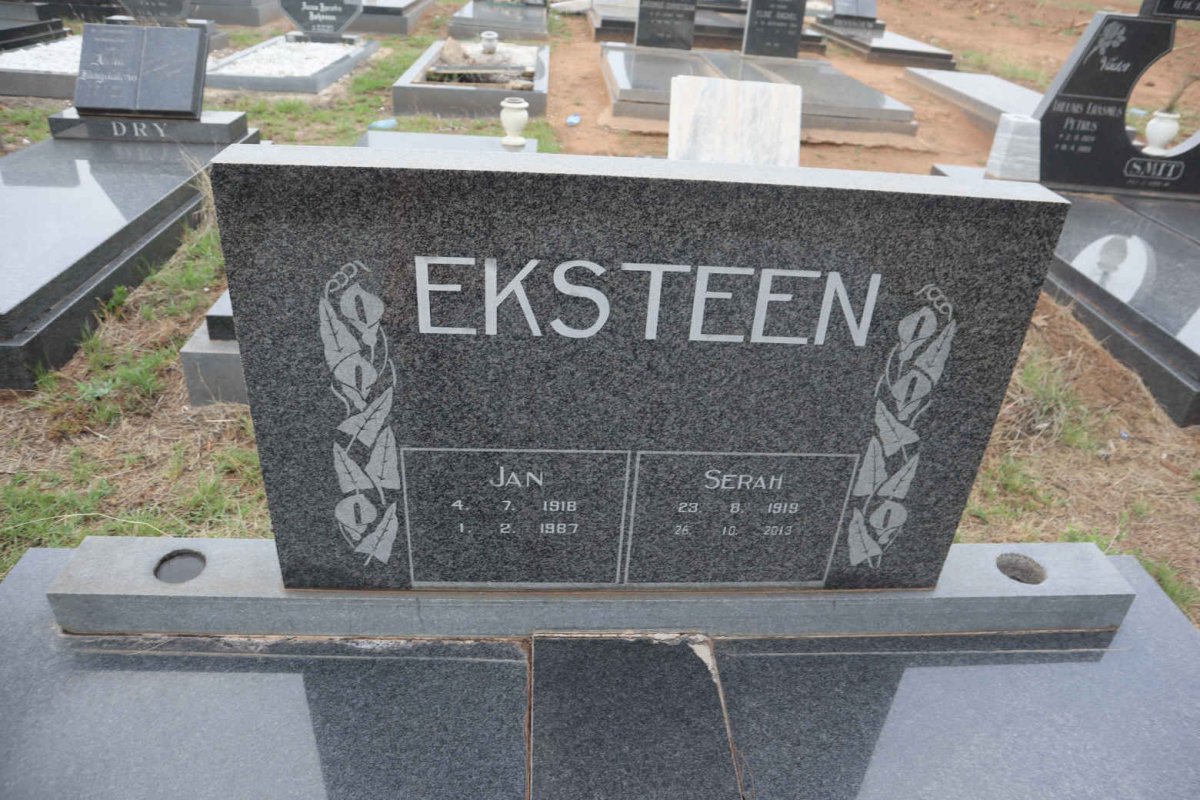 EKSTEEN Jan 1918-1987 & Serah 1919-2013