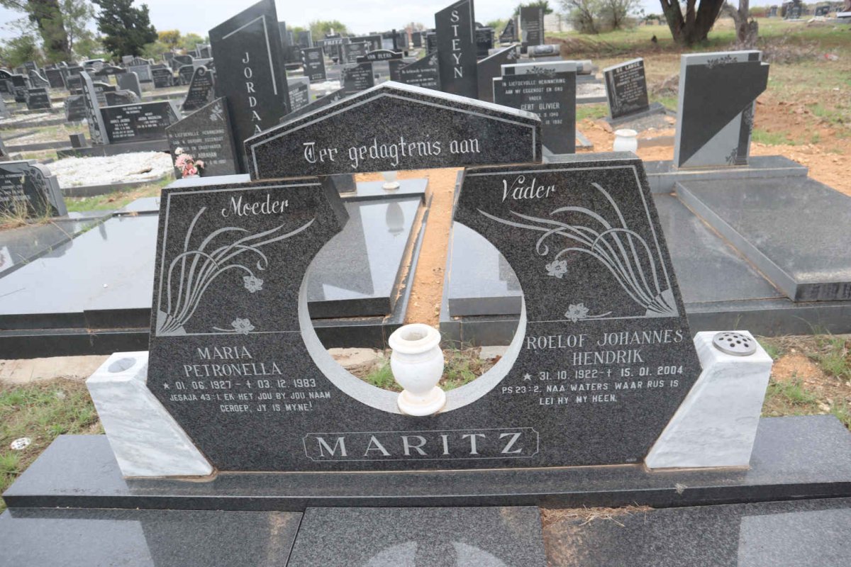 MARITZ Roelof Johannes Hendrik 1922-2004 & Maria Petronella 1927-1983