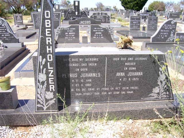 OBERHOLZER Petrus Johannes 1918-1982 &amp; Anna Johanna 1923-??