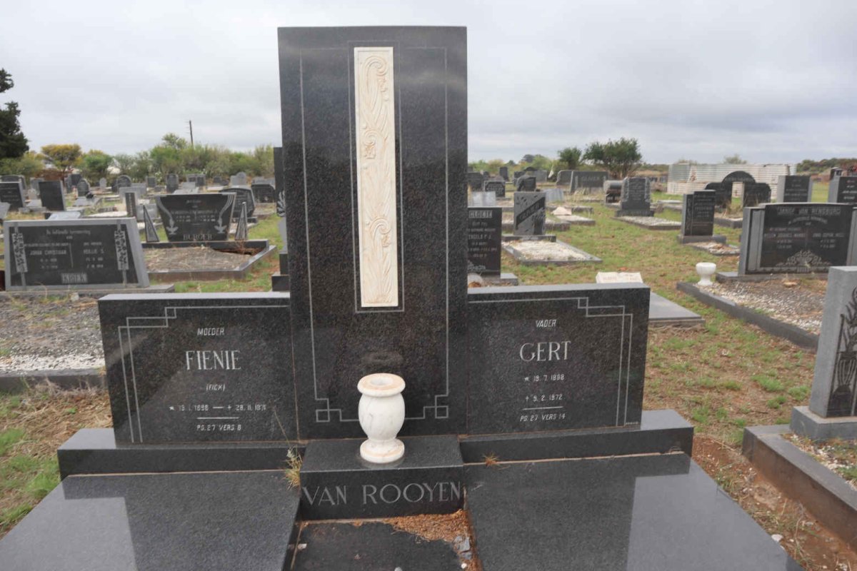 ROOYEN Gert, van 1888-1972 & Fienie FICK 1898-1971