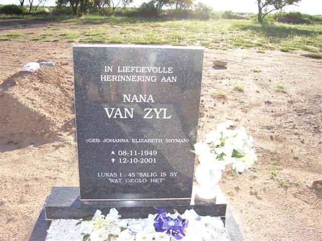 ZYL Johanna Elizabeth, van nee SNYMAN 1949-2001
