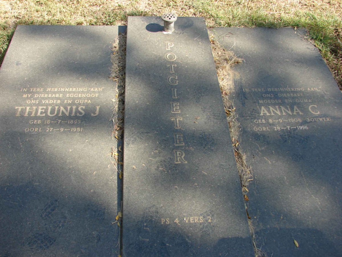 POTGIETER Theunis J. 1895-1951 &amp; Anna C. BOUWER 1908-1996