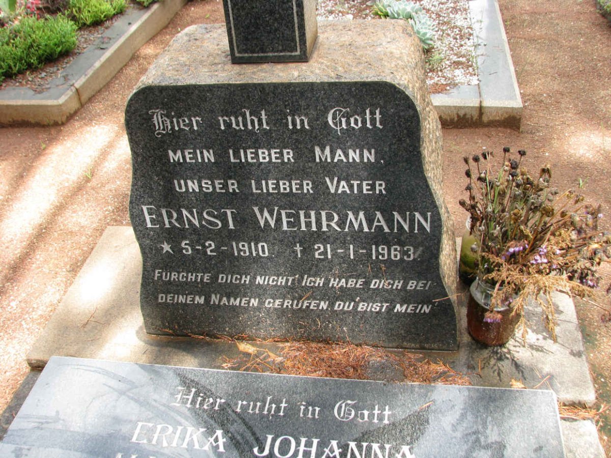 WEHRMANN Ernst 1910-1963 :: CLAASE Erika Johanna Martha nee WEHRMANN 1940-2004