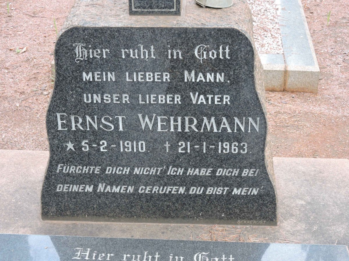 WEHRMANN Ernst 1910-1963 :: CLAASE Erika Johanna Martha nee WEHRMANN 1940-2004