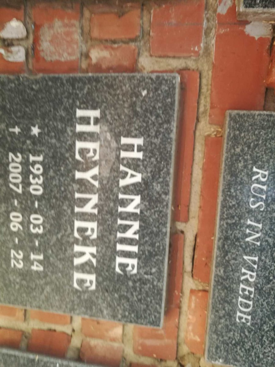 HEYNEKE Hannie 1930-2007