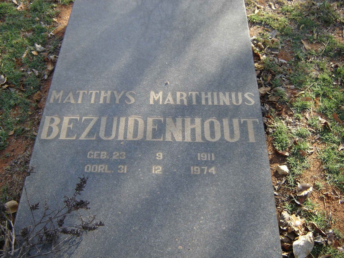 BEZUIDENHOUT Matthys Marthinus 1911-1974
