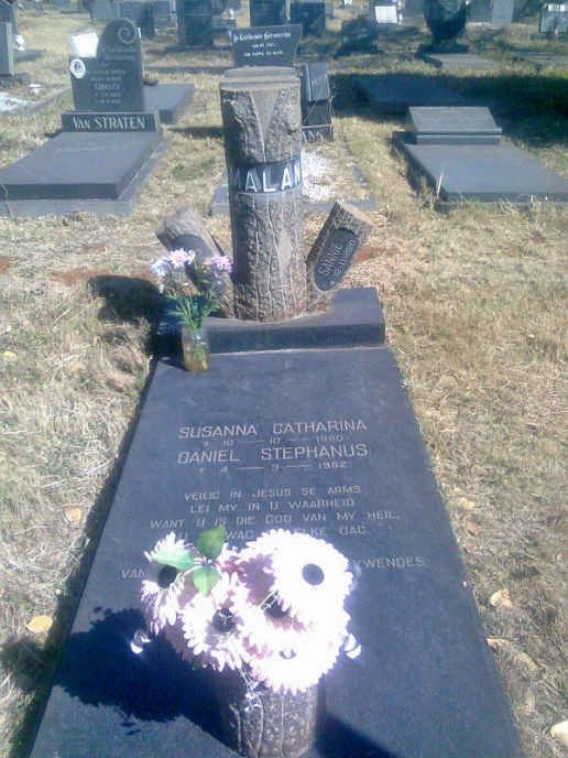 MALAN Daniel Stephanus -1982 &amp; Susanna Catharina -1980