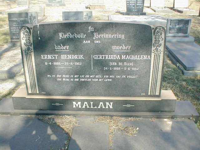 MALAN Ernst Hendrik 1866-1962 &amp; Gertruida Magdalena DE BEER 1968-1952
