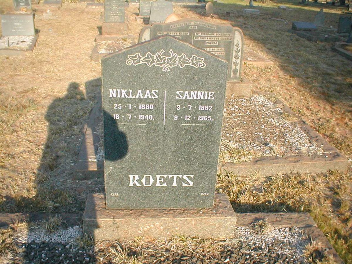 ROETS Niklaas 1880-1940 &amp; Sannie 1882-1965