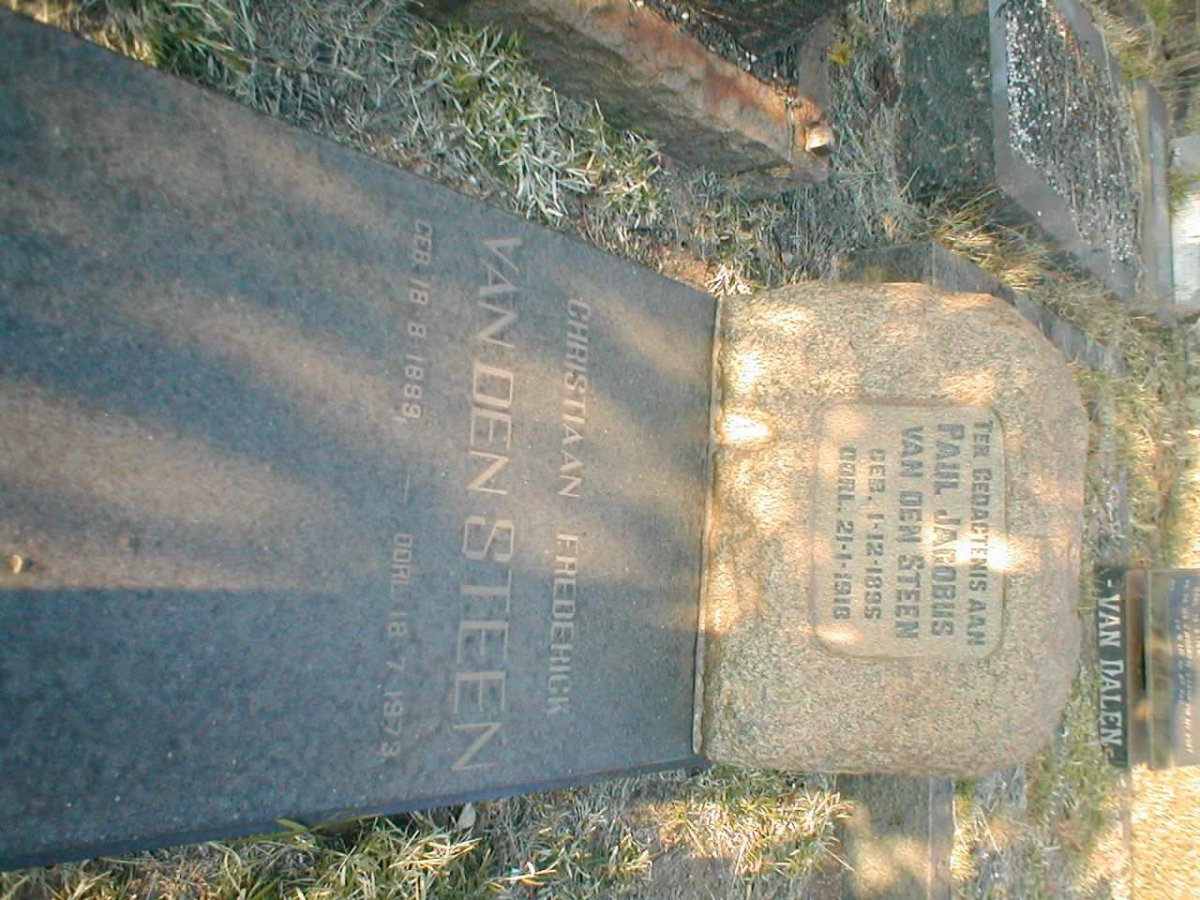 STEEN Paul Jacobus, van den 1895-1918 :: VAN DEN STEEN Christiaan Frederick 1899-1973