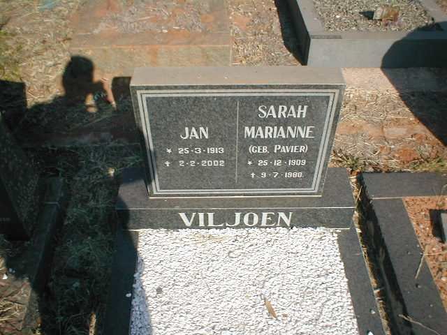 VILJOEN Jan 1913-2002 &amp; Sarah Marianne PAVIER 1909-1980