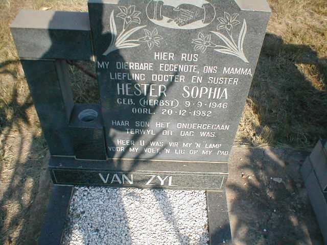 ZYL Hester Sophia, van nee HERBST 1946-1982