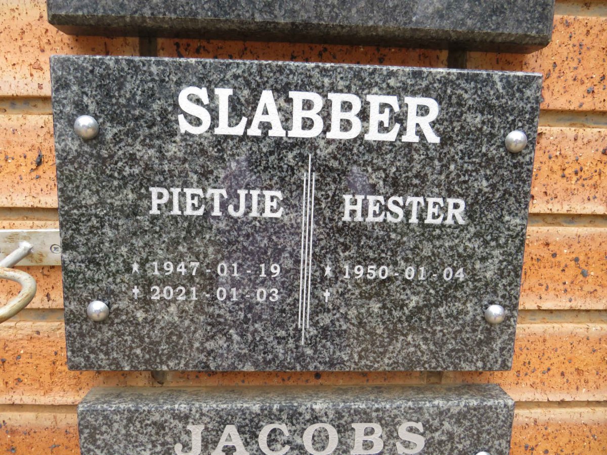 SLABBER Pietjie 1947-2021 & Hester 1950- 