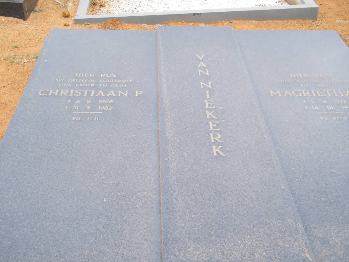 NIEKERK Christiaan P.,van 1908-1982 &amp; Magrietha J. 1912-1991