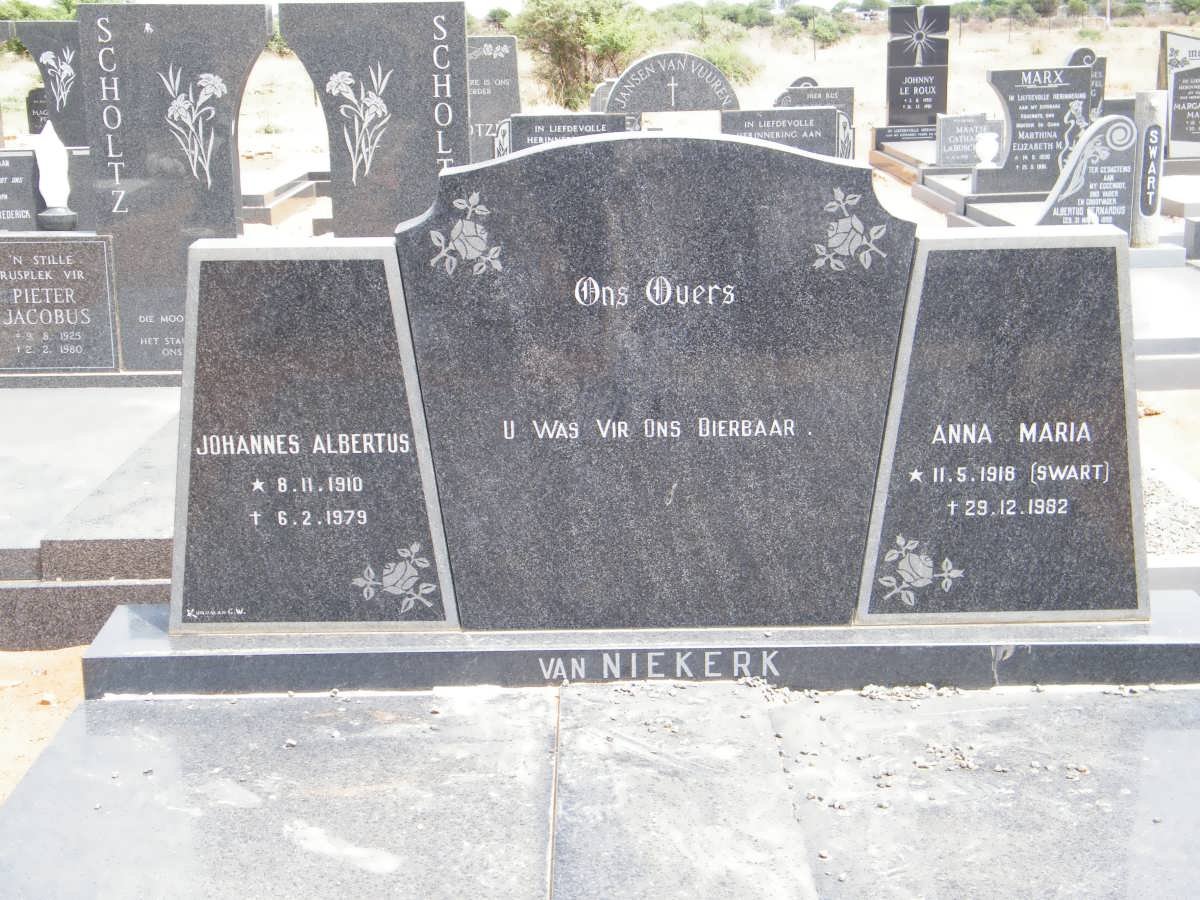 NIEKERK Johannes Albertus, van 1910-1979 &amp; Anna Maria SWART 1916-1982