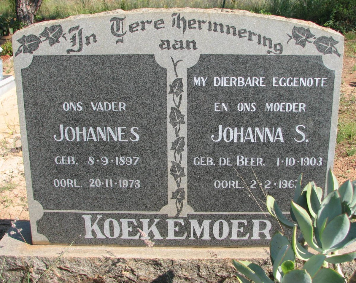 KOEKEMOER Johannes 1897-1973 &amp; Johanna S. DE BEER 1903-1967