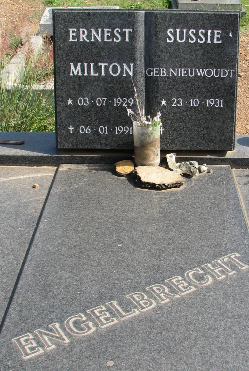 ENGELBRECHT Ernest Milton 1929-1991 &amp; Sussie NIEUWOUDT 1931-