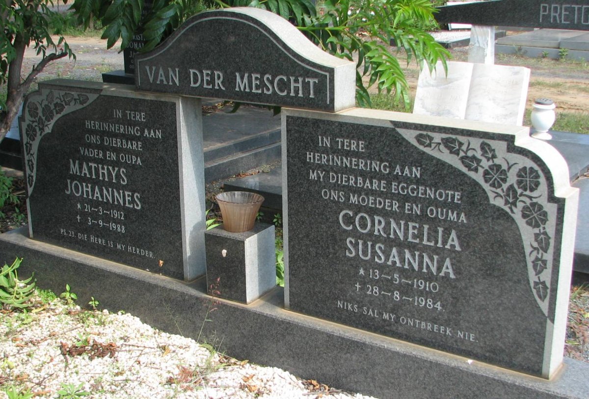 MESCHT Mathys Johannes, van der 1912-1988 &amp; Cornelia Susanna 1910-1984