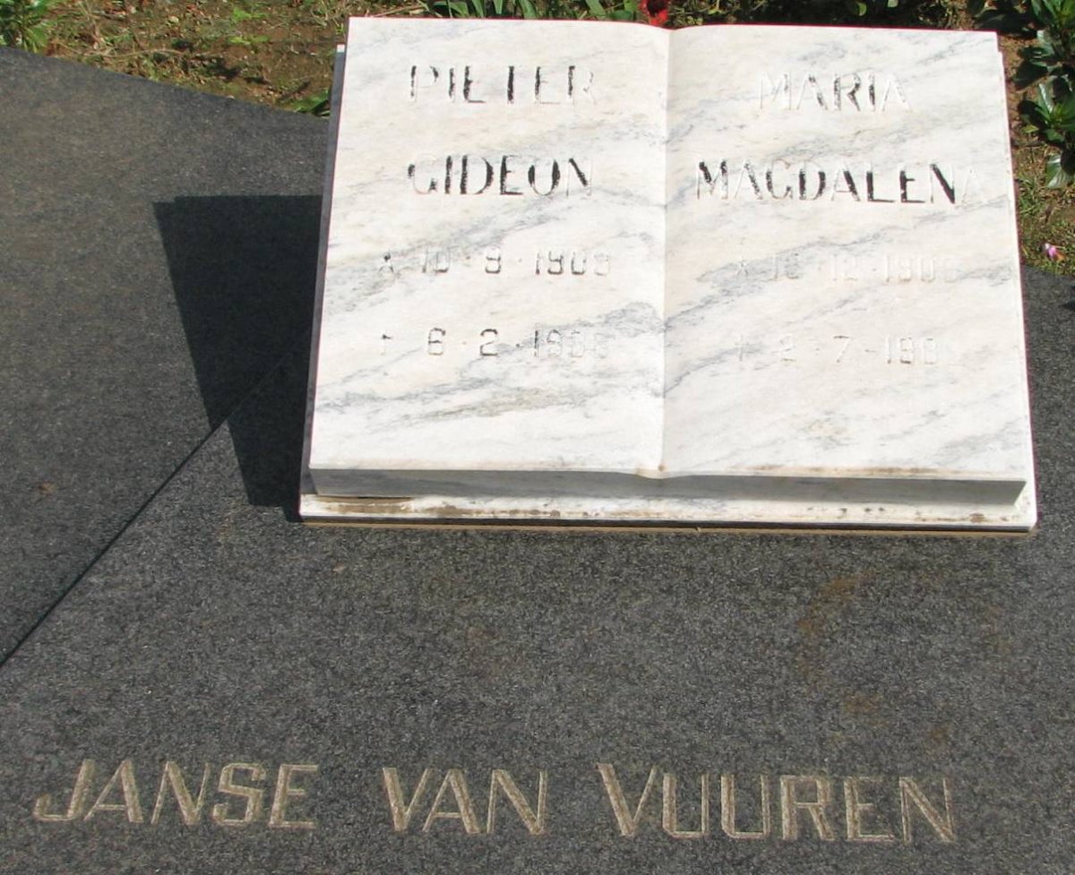 VUUREN Pieter Gideon, Janse van 1909-1988 &amp; Maria Magdalena 1906-19?