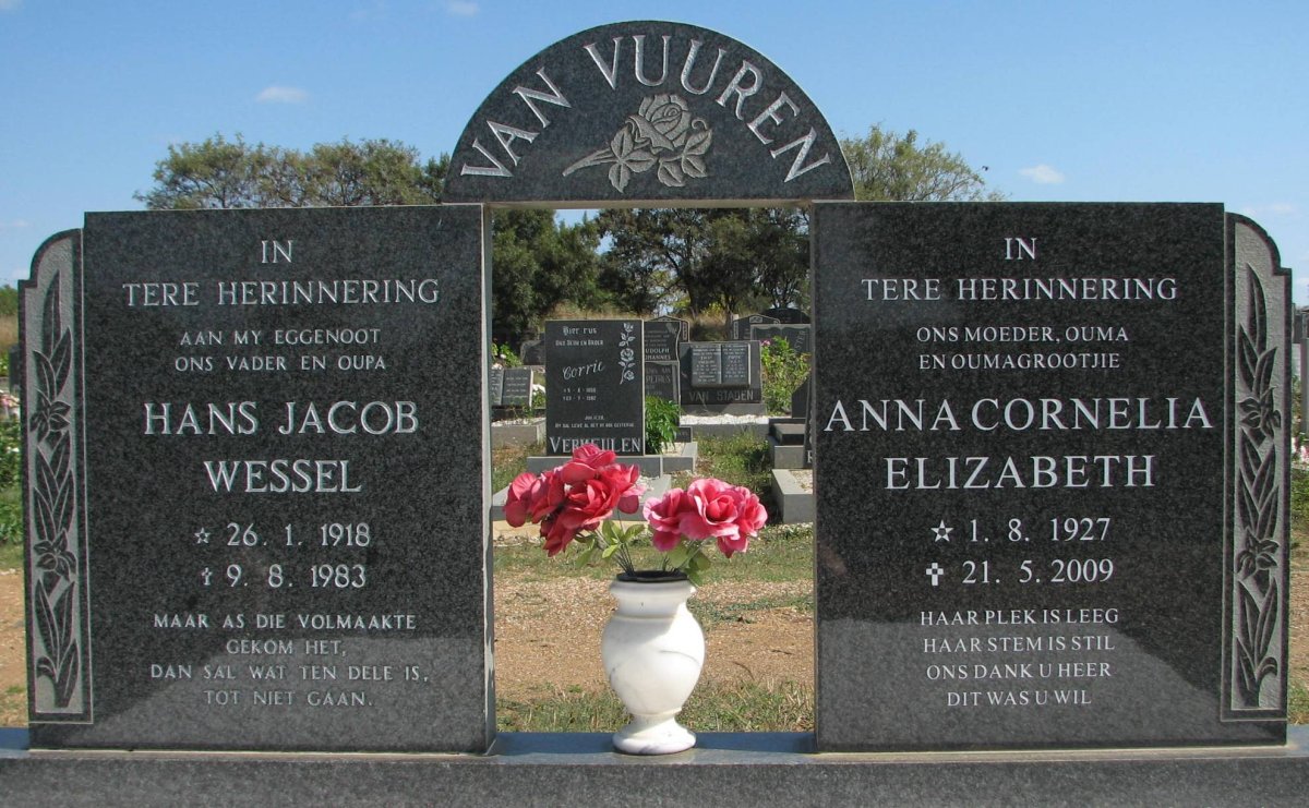 VUUREN Hans Jacob Wessel, van 1918-1983 &amp; Anna Cornelia Elizabeth 1927-2009