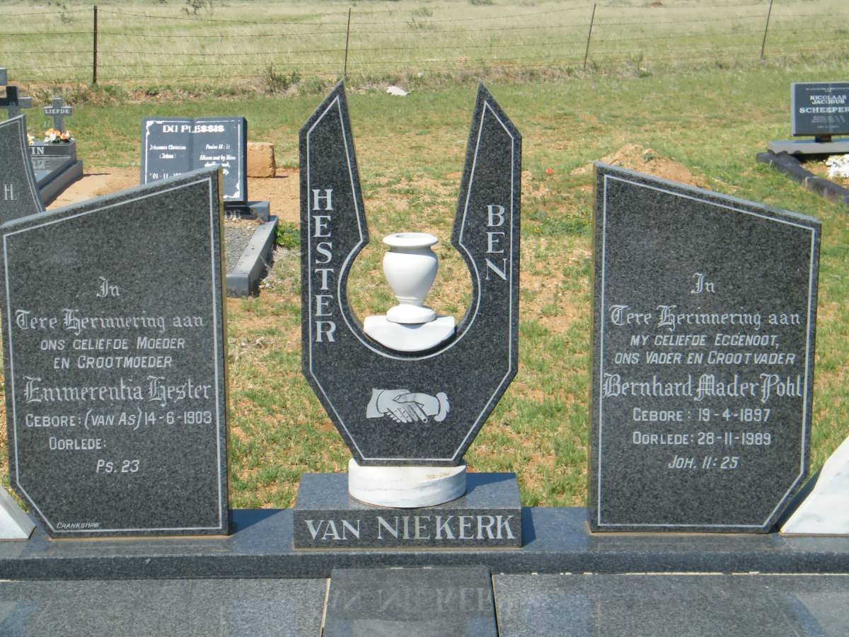 NIEKERK Bernhard Mader Pohl, van 1897-1989 &amp; Emmerentia Hester VAN AS 1903-