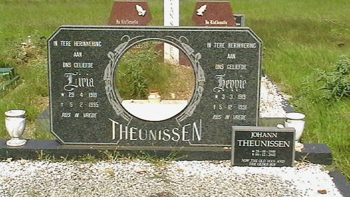 THEUNISSEN Hennie 1919-1991 &amp; Liria 1913-1995 :: THEUNISSEN Johann 1949-2002