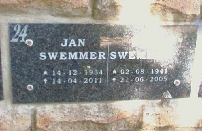 SWEMMER Jan 1934-2011 &amp; ? 1941-2005
