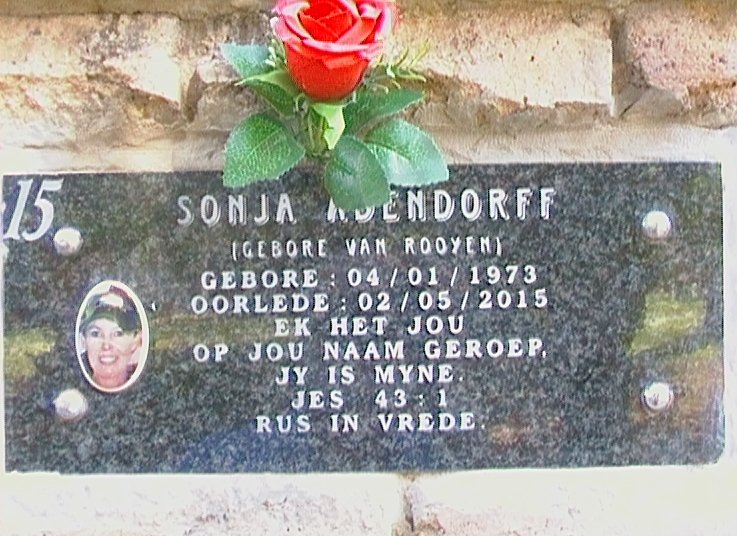 ADENDORFF Sonja nee VAN ROOYEN 1973-2015