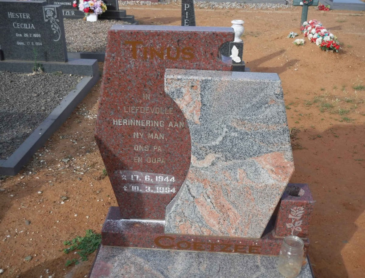 COETZEE Tinus 1944-1994