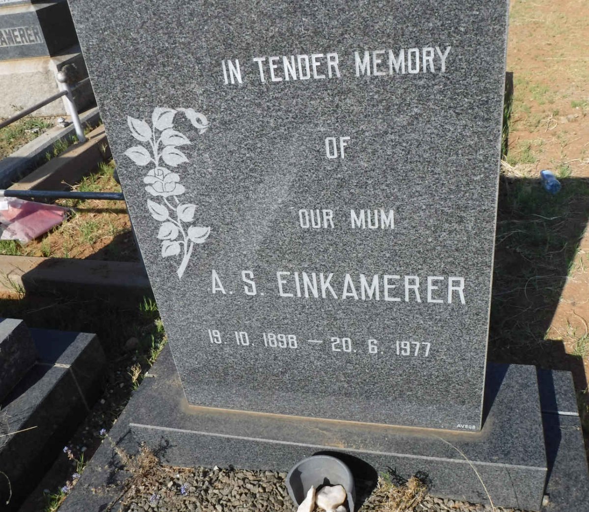 EINKAMERER A.S. 1898-1977