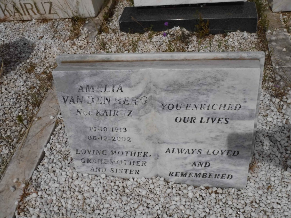 BERG Amelia, van den nee KAIRUZ 1913-2002