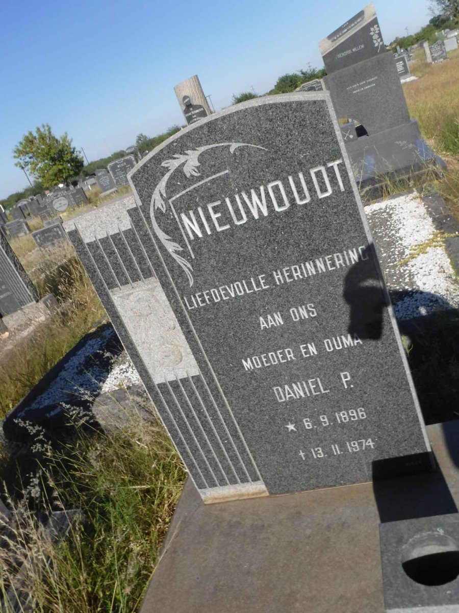 NIEUWOUDT Daniel P. 1896-1974