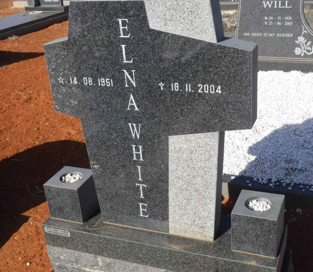 WHITE Elna 1951-2004