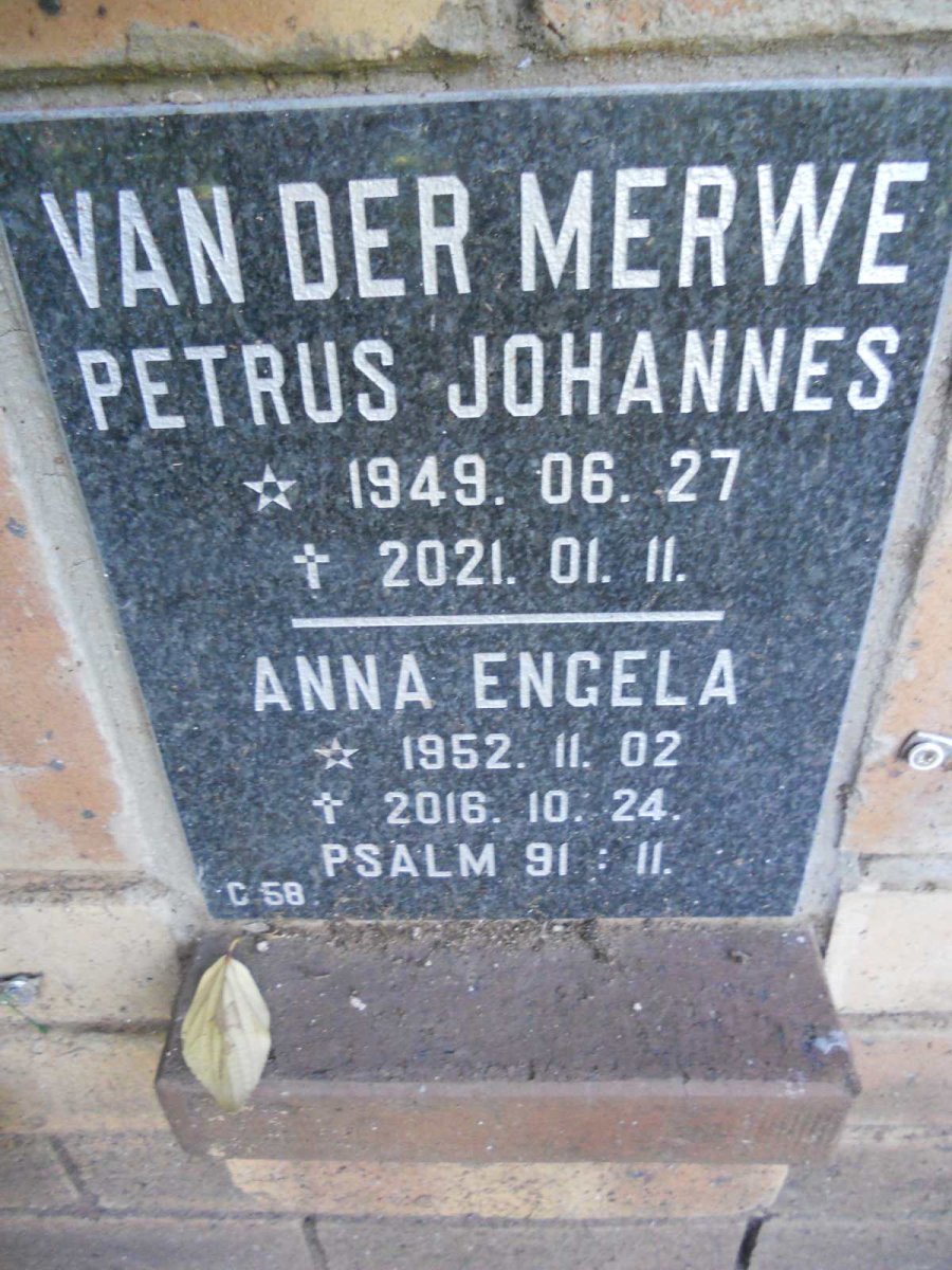 MERWE Petrus Johannes, van der 1949-2021 &amp; Anna Engela 1952-2016