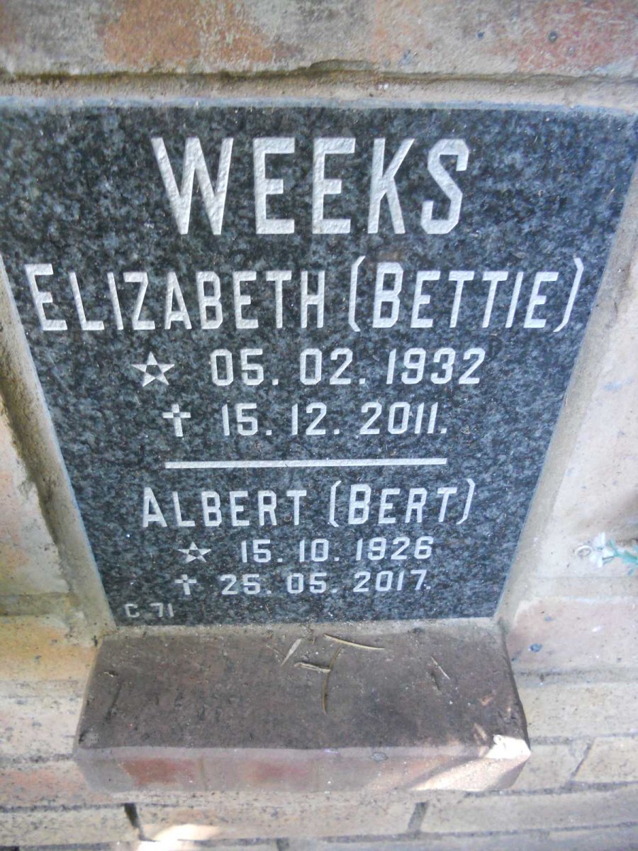 WEEKS Albert 1926-2017 &amp; Elizabeth 1932-2011