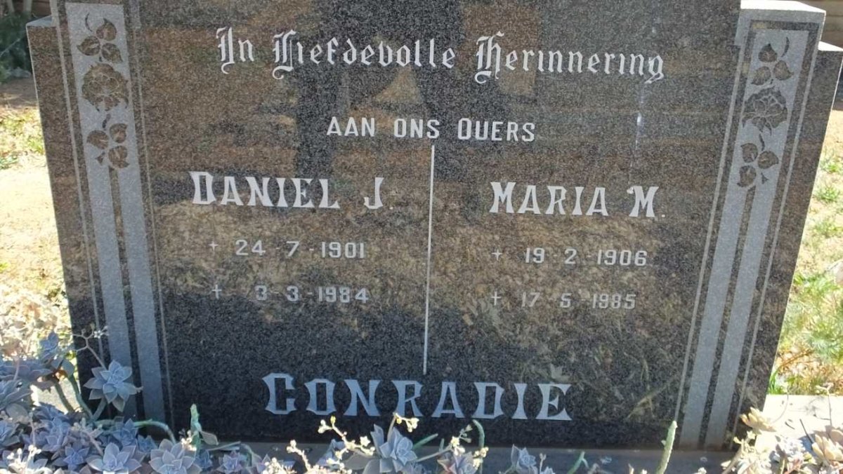 CONRADIE Daniel J. 1901-1984 &amp; Maria M. 1906-1985