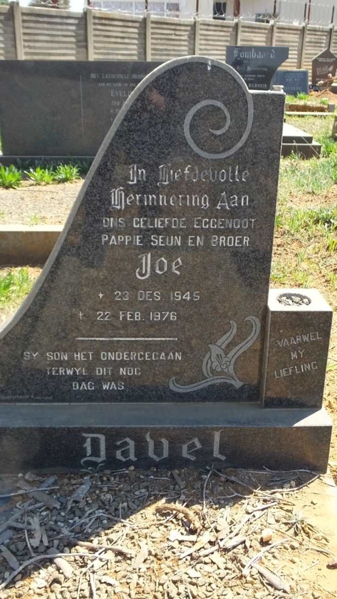 DAVEL Joe 1945-1976