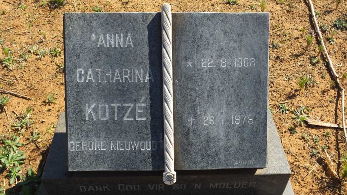 KOTZE Anna Catharina nee NIEUWOUDT 1903-1979
