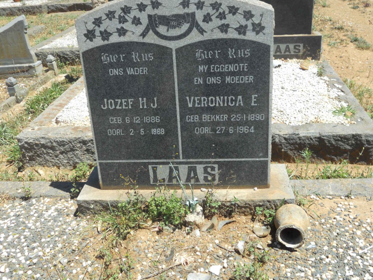 LAAS Jozef H.J. 1886-1968 &amp; Veronica E. BEKKER 1890-1964