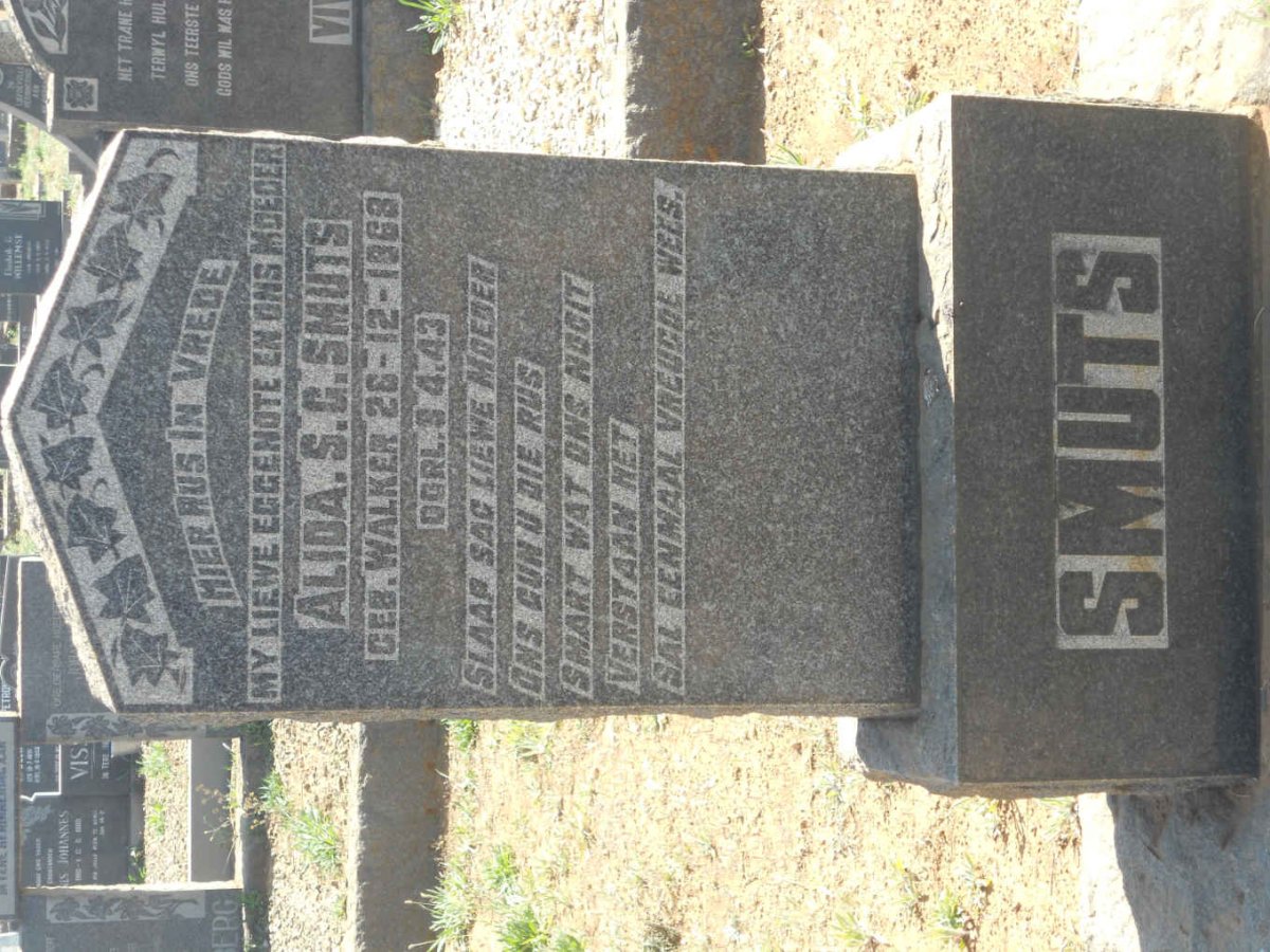 SMUTS Alida S.G. nee WALKER 1868-1943