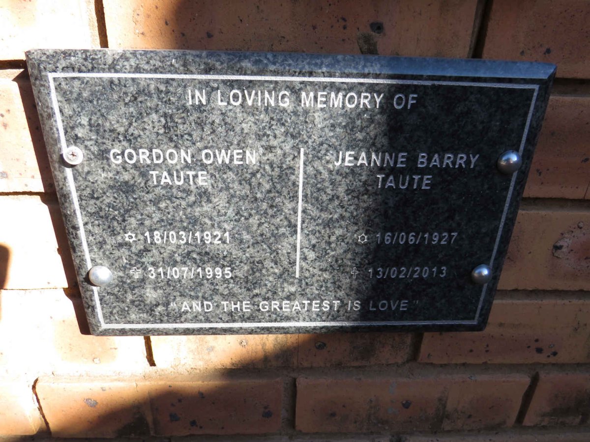TAUTE Gordon Owen 1921-1995 & Jeanne Barry 1927-2013