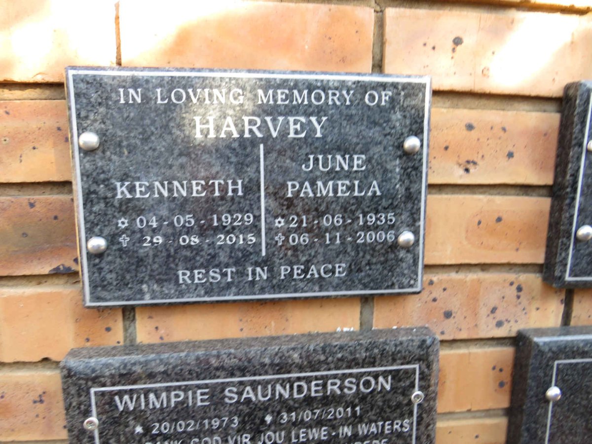 HARVEY Kenneth 1929-2015 & June Pamela 1935-2006
