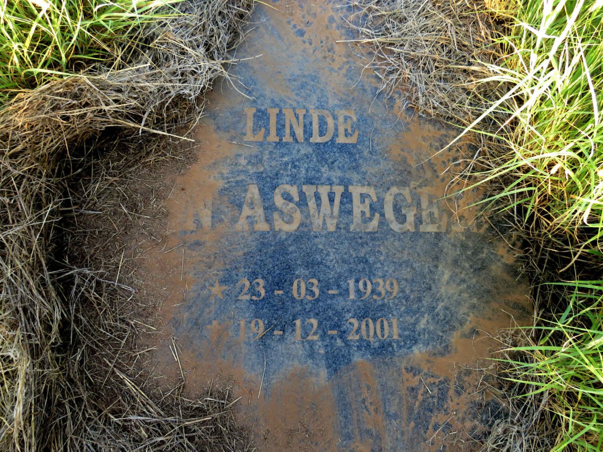 ASWEGEN Linde, van 1939-2001