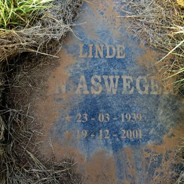 ASWEGEN Linde, van 1939-2001
