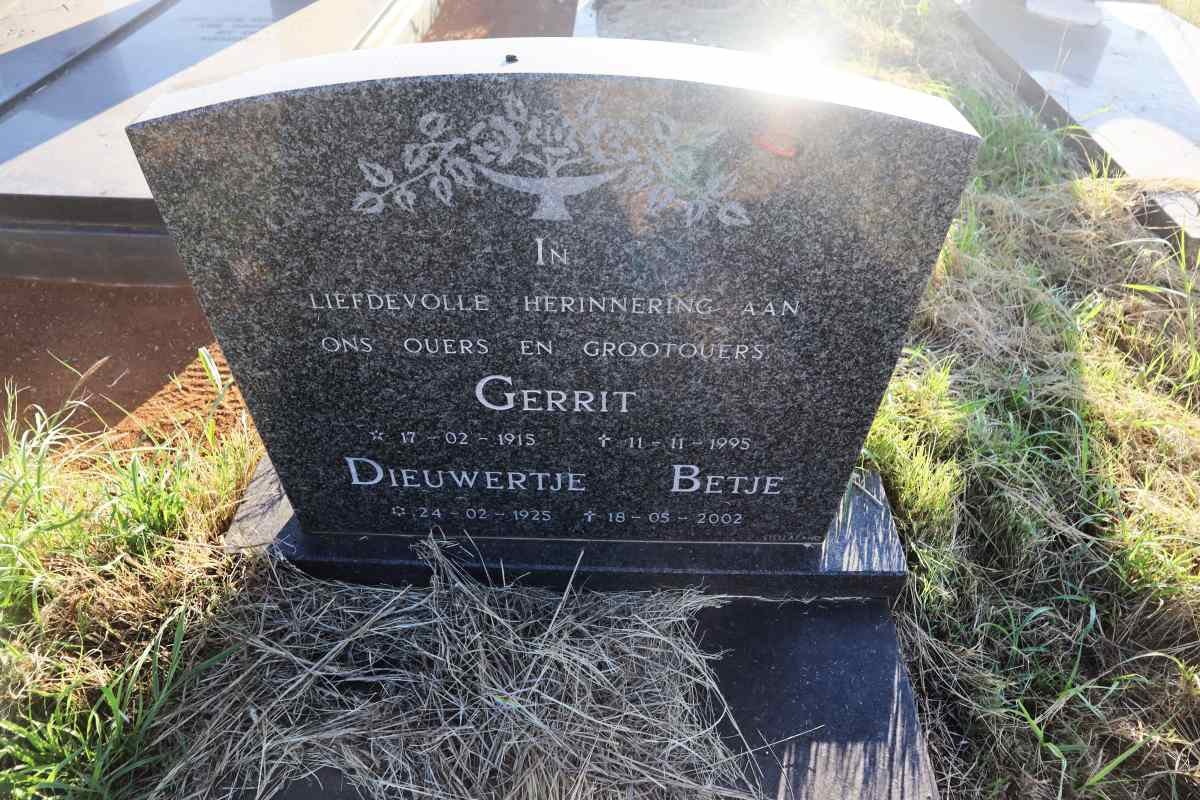 BURGGRAAFF Gerrit 1915-1995 & Dieuwertje Betje 1925-2002 _2