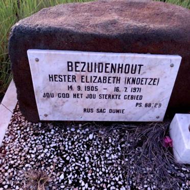BEZUIDENHOUT Hester Elizabeth nee KNOETZE 1905-1971