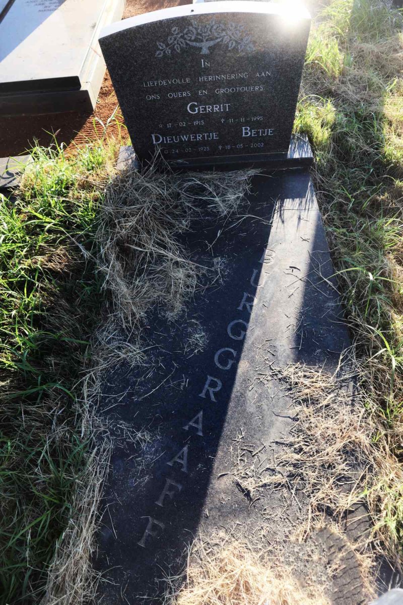 BURGGRAAFF Gerrit 1915-1995 & Dieuwertje Betje 1925-2002 _1