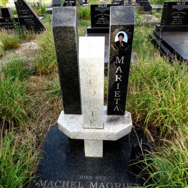 CLOETE Machel Magrietha nee PELZER 1954-2004_1