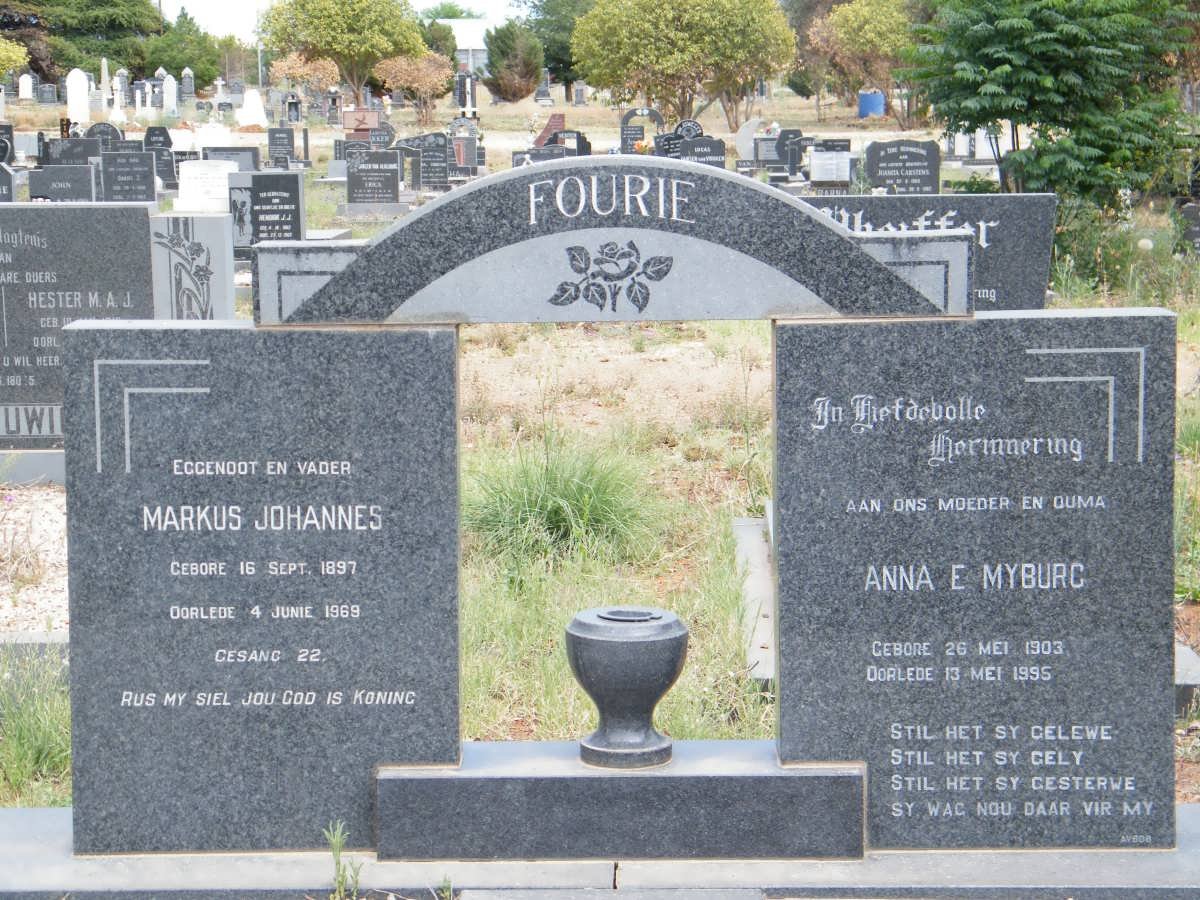 FOURIE Markus Johannes 1897-1969 &amp; Anna E. MYBURG 1903-1995