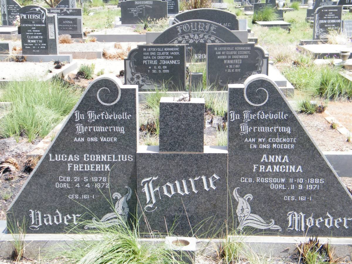 FOURIE Lucas Cornelius Frederik 1878-1974 &amp; Anna Francina ROSSOUW 1885-1971